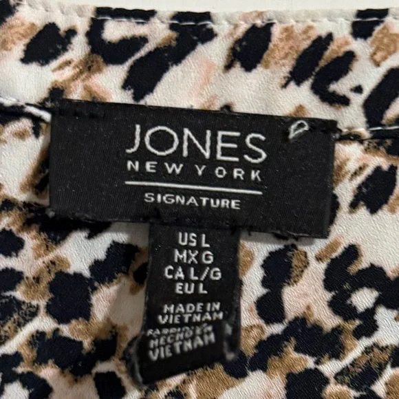 Jones New York Leopard Print Button Down Shirt - Picture 3 of 4